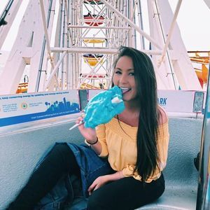 Meet your Posher, Mallory